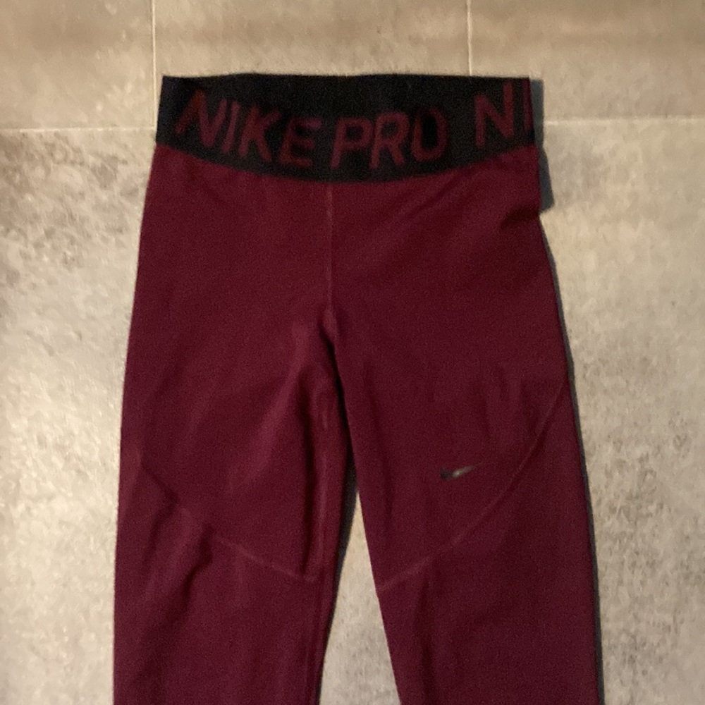 Nike - Picture 9 of 16